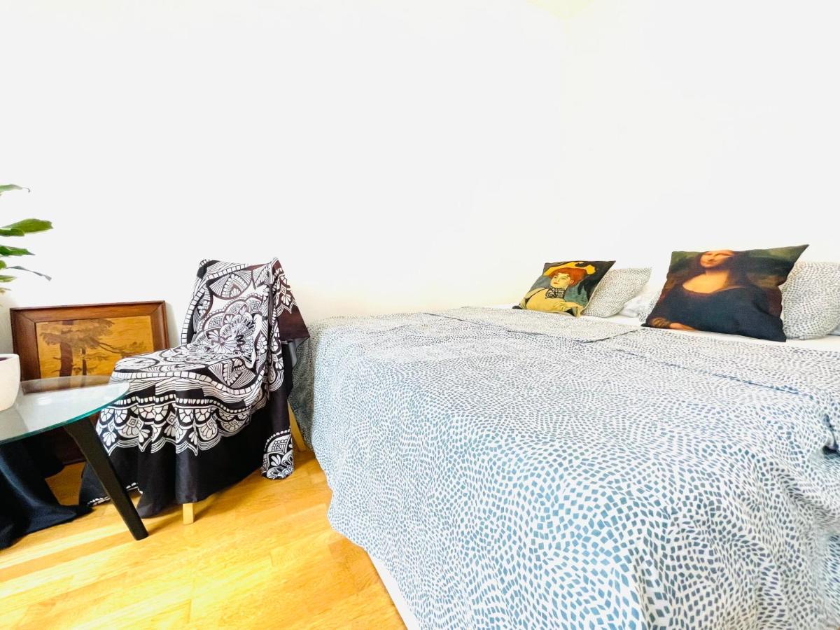 Das Zimmer Im Wiener Haus Exterior foto