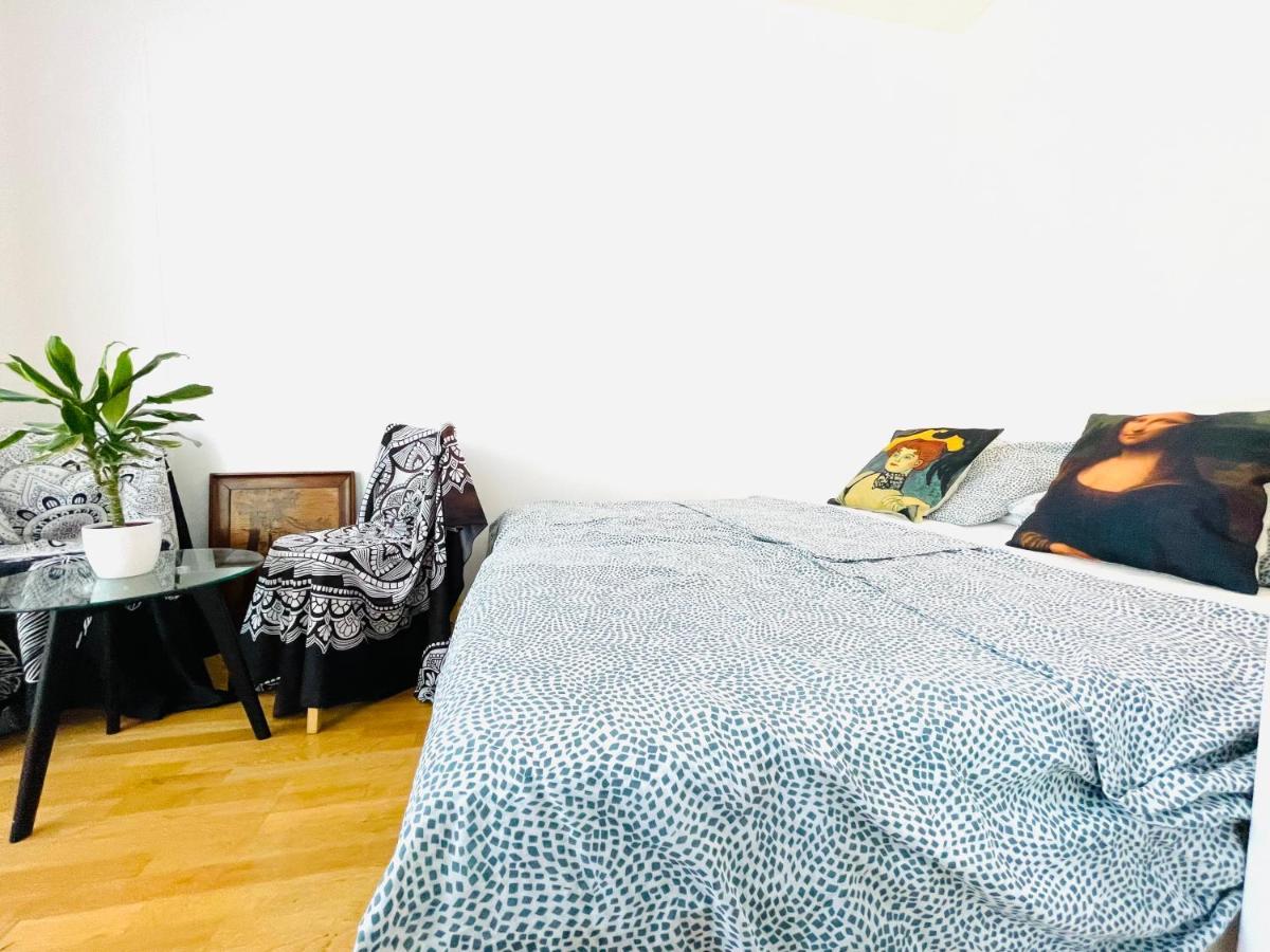 Das Zimmer Im Wiener Haus Exterior foto